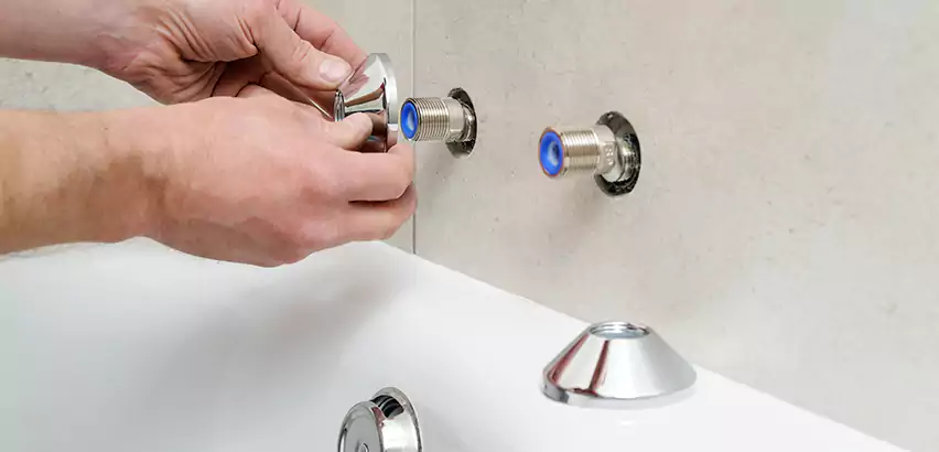 Bathtub Faucet Diverter Replacement in Middleton